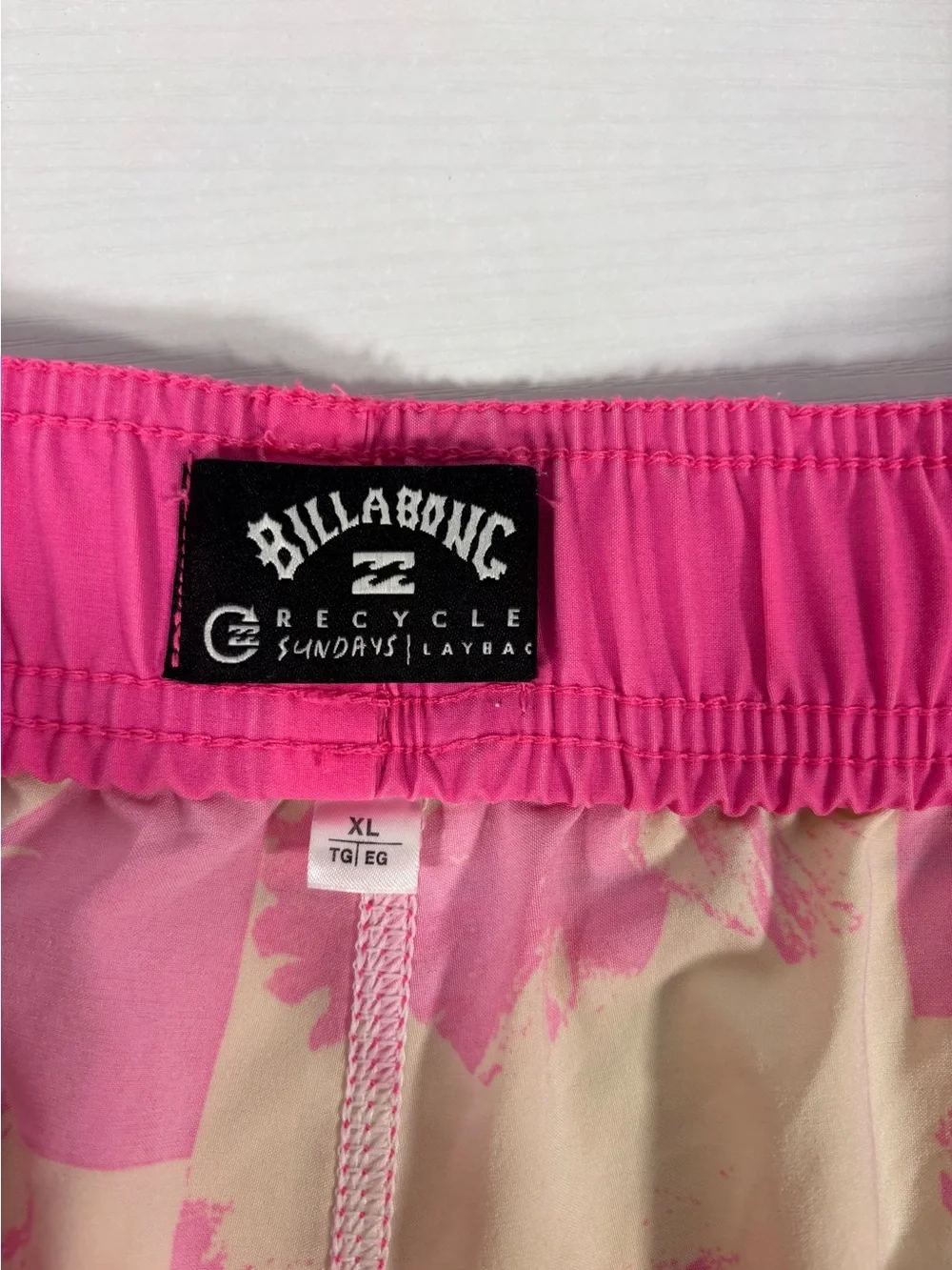 Billabong Pink Yellow Hibiscus Floral Board Shorts Swim Trunks Size XL